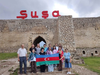 Ələmdar Quliyev adına Mingəçevir Peşə Məktəbinin bir qrup müəllim heyəti 2026-cı il “Şəhərsalma və Memarlıq İli” çərçivəsində tədbirlər planına uyğun olaraq Qarabağa səfər edib.