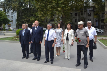 AZƏRBAYCAN İRSİ: “Ermənistanda azərbaycanlıların maddi-mədəni irsinin – qəbiristanlıqların sistemli qaydada dağıdılmasının nəticələri və beynəlxalq hüquqi məsuliyyətə dair” HESABATAR VƏ MATERİALLAR kitabının I cildinin təqdimat mərasimi keçirilib.