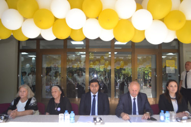 Məktəblərdə Son Zəng çalındı