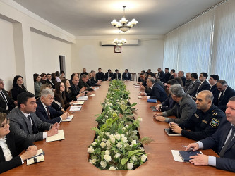 Azərbaycan ədəbi dilinin düzgün tətbiq olunması mövzusunda tədbirlər keçirilmişdir.