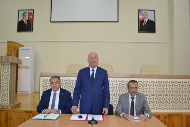 Mingəçevir şəhər İcra Hakimiyyətinin başçısı İlham İsmayılovun vətəndaşlarla növbəti səyyar görüşü aprel ayınin 2-də keçirilib.