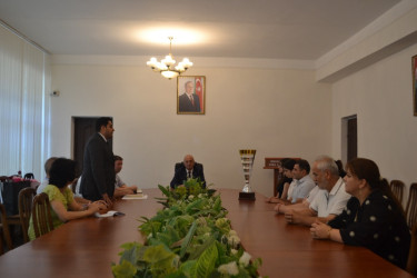 Təhsil və idman sahəsində uğur qazanan gənclərlə görüş