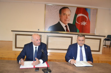 Mingəçevir şəhər İcra Hakimiyyətinin başçısı İlham İsmayılovun vətəndaşlarla növbəti səyyar görüşü aprel ayının 3-də  keçirilib.