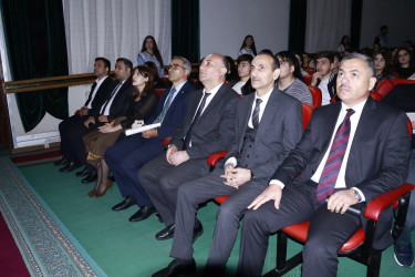 Mingəçevir Dövlət Universitetində Gənclər və İdman Nazirliyinin Dini Qrumlarla İş üzrə Dövlət Komitəsinin birgə təşkilatçılığa ilə “Müasir dövrdə gənclər arasında radikalizm və ekstremizm meylləri” mövzusunda maarifləndirici tədbir keçirilmişdir.