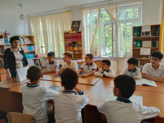 11№li tam orta ümumtəhsil məktəbində "Konstitusiya və Suverenlik dövlətçiliyimizin əsas amilidir "adlı dəyirmi masa təşkil edilmişdir.