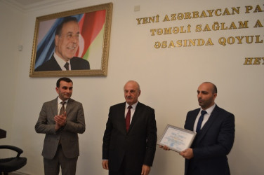 13 fevral 2026-cı il tarixdə YAP Mingəçevir şəhər təşkilatında  partiya fəalları ilə  şəhər təşkilatının təsis edilməsinin 33 illiyinə həsr edilmiş yığıncaq keçirildi.