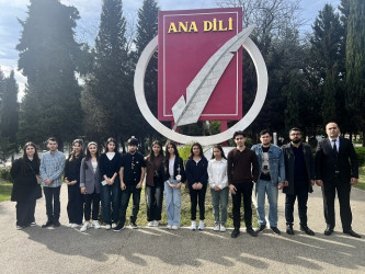 Azərbaycan ədəbi dilinin düzgün tətbiq olunması mövzusunda tədbirlər keçirilmişdir.