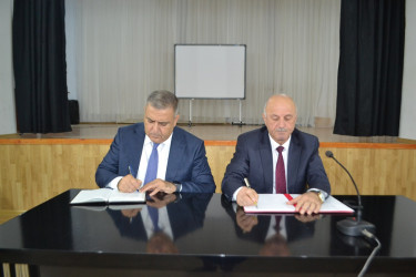 Mingəçevir şəhər İcra Hakimiyyətinin başçısı İlham İsmayılovun vətəndaşlarla növbəti səyyar qəbulu oktyabrın 22-də keçirilib.
