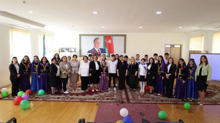 Ulu Öndər Heydər Əliyevin anadan olmasının 102-ci ildönümünə həsr olunmuş tədbirlər davam edir.