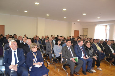 Mingəçevir şəhər İcra Hakimiyyətinin başçısı İlham İsmayılovun vətəndaşlarla növbəti səyyar görüşü aprel ayının 3-də  keçirilib.