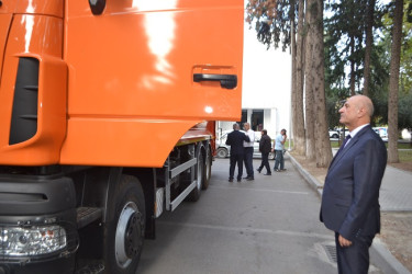 Mingəçevirdə məişət tullantıları daşıyan yeni texnika təqdim olunub