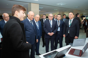 Mingəçevir Dövlət Universitetinin ev sahibliyi etdiyi “Davamlı İnkişaf Strategiyası: Qlobal trendlər, milli təcrübələr və yeni hədəflər” adlı III Beynəlxalq Konfrans öz işinə başlayıb: 20 ölkənin alim və tədqiqatçıları Mingəçevirdə