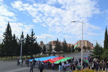 Noyabr ayının 9-da Mingəçevir şəhərində Dövlət Bayrağı Günü  münasibətilə tədbir keçirilib