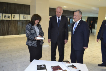 Ulu Öndər Heydər Əliyevin anadan olmasının 103-cü ildönümü qeyd olundu