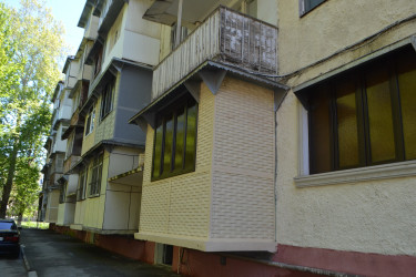 Əsaslı təmir-quruculuq işləri başa çatmış binalara və məhəllələrə ictimai baxış keçirilib.