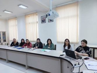 15 yanvar 2026-cı il tarixdə Şəhər ərazisindəki Mənzil İstismar Sahələrinin tərbiyəçi müəllimlərinin 2025-ci ilin yekunlarına həsr olunmuş hesabat yığıncağı keçirilmişdir.