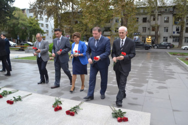 Sentyabrın 19-da “20 sentyabr Dövlət Suverenliyi günü”  münasibətilə Mingəçevir şəhər İcra Hakimiyyəti və YAP şəhər təşkilatı birgə  elmi-nəzəri konfrans keçirib.