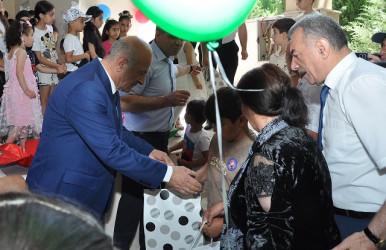 1 iyun Uşaqların Beynəlxalq Müdafiəsi Günü münasibəti ilə Mingəçevir şəhər İcra Hakimiyyətinin təşkilatçılığı ilə bayram tədbiri keçirilib.