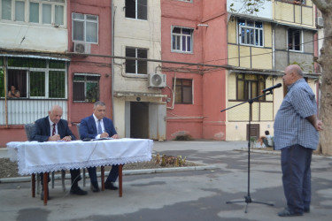 Mingəçevir şəhər İcra Hakimiyyətinin başçısı İlham İsmayılovun vətəndaşlarla növbəti səyyar görüşü sentyabrın 17-də keçirilib