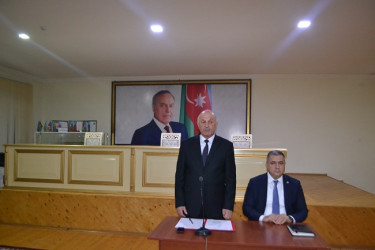 Mingəçevir şəhər İcra Hakimiyyətinin başçısı İlham İsmayılovun vətəndaşlarla növbəti səyyar görüşü noyabr ayının 6-da 10 nömrəli tam orta məktəbin akt zalında keçirilib.