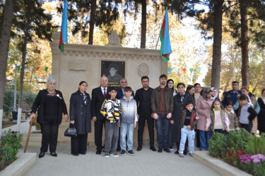 8 Noyabr Zəfər Günü münasibəti ilə Mingəçevirdə Azərbaycanın Milli Qəhrəmanı Natiq Qasımovun xatirəsinə yaradılmış parkın açılış mərasimi keçirilib.