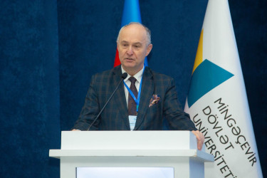 Mingəçevir Dövlət Universitetinin ev sahibliyi etdiyi “Davamlı İnkişaf Strategiyası: Qlobal trendlər, milli təcrübələr və yeni hədəflər” adlı III Beynəlxalq Konfrans öz işinə başlayıb: 20 ölkənin alim və tədqiqatçıları Mingəçevirdə