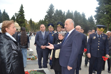 ANIM GÜNÜ mingəçevirlilər şəhidlərin məzarlarını ziyarət etdilər