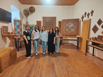 Ə.Quliyev adına Mingəçevir Peşə Məktəbinin kollektivi “Şəhərsalma və Memarlıq İli” çərçivəsində Şəki Xan Sarayı, Karvansaray və digər tarixi memarlıq abidələrini ziyarət etmişdirlər.