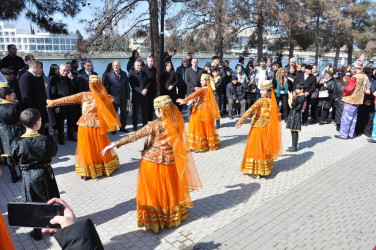 27.02-2024-cü il tarixdə  Mərkəzi Aran Regional Mədəniyyət İdarəsinin təşkilatçılığı ilə Mingəçevir şəhər Sahil parkında xalqımızın qədim və ən əziz bayramlarından olan Novruzun ilk Su çərşənbəsi münasibəti ilə təntənəli bayram tədbiri keçirildi.