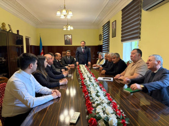 Mingəçevir Şəhər İcra Hakimiyyətində aqrar subsidiya müraciətlərinin sistemə daxil edilməsinə dair maarifləndirmə tədbirlərinin həyata keçirilməsi ilə bağlı iclas keçirilmişdir