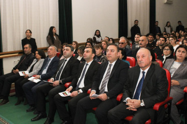 Azərbaycanın Ümummilli lideri Heydər Əliyevin Anım gününə həsr olunmuş “Heydər Əliyev irsinin strateji əhəmiyyəti: davamlı inkişaf perspektivləri” mövsuzunda elmi-praktik konfrans keçirilib.