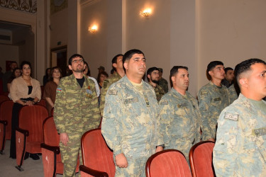 27 sentyabr-Anım Günü  ilə əlaqədar olaraq  "Vətən şəhidləri" adlı tamaşa-kompozisiyası nümayiş olunub.