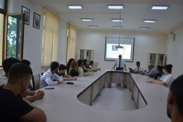 "Sülh aylığı" çərçivəsində “Dinlərarası və mədəniyyətlərarası əməkdaşlıq sülhün təminatıdır” mövzusunda gənclərlə görüş keçirilmişdir.