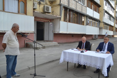 Mingəçevir şəhər İcra Hakimiyyəyinin başçısı İlham İsmayılovun vətəndaşlarla  növbəti səyyar görüşü sentyabrın 4-də sağ sahil yaşayış massivində, Təbriz küçəsindəki  11 saylı binanın qarşısında olub.