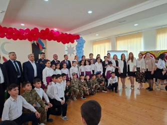 Ulu Öndər Heydər Əliyevin anadan olmasının 102-ci ildönümünə həsr olunmuş tədbirlər davam edir.