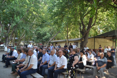 Mingəçevir şəhər İcra Hakimiyyətinin başçısı İlham İsmayılovun vətəndaşlarla növbəti səyyar görüşü iyul ayının 10-də 20 Yanvar küçəsindəki 20 saylı binanın qarşısında keçirilib.