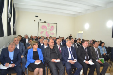Mingəçevir şəhər İcra Hakimiyyətinin başçısı İlham İsmayılovun sakinlərlə növbəti səyyar görüşü may  ayının 1-də keçirilib
