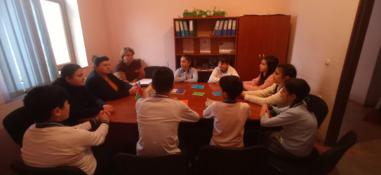 "Ümummilli lider Heydər Əliyev müstəqil Azərbaycan Konstitusiyasının müəllifidir" başlığı altında dəyirmi masa keçirilmişdir.