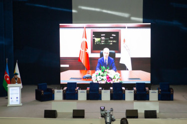 Mingəçevir Dövlət Universitetinin ev sahibliyi etdiyi “Davamlı İnkişaf Strategiyası: Qlobal trendlər, milli təcrübələr və yeni hədəflər” adlı III Beynəlxalq Konfrans öz işinə başlayıb: 20 ölkənin alim və tədqiqatçıları Mingəçevirdə