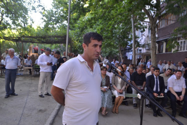 Mingəçevir şəhər İcra Hakimiyyətinin başçısı İlham İsmayılovun vətəndaşlarla növbəti səyyar görüşü Energetiklər yaşayış massivinun sakinləri ilə 17 iyun tarixində olub.