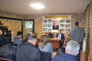Mingəçevir şəhər İcra Hakimiyyətinin başçısı İlham İsmayılovun vətəndaşlarla növbəti səyyar görüşü dekabrın 18-də Mingəçevir Tibb Kollecində keçirilib.