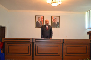 Mingəçevir şəhər İcra Hakimiyyətinin başçısı İLHAM İSMAYILOV  şəhər ümumtəhsil məktəblərinin 2025-ci ildə  ali məktəblərə qəbul olunan tələbələri ilə görüşüb