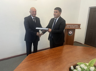 Özbəkistan Respublikasının Namanqan vilayətinin hakimi Şovkat Şokircanovic  Abdurazakov 5 nəfər heyətlə Mingəçevir şəhərinə səfər etmişdir.