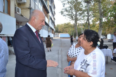 Mingəçevir şəhər İcra Hakimiyyəyinin başçısı İlham İsmayılovun vətəndaşlarla  növbəti səyyar görüşü sentyabrın 4-də sağ sahil yaşayış massivində, Təbriz küçəsindəki  11 saylı binanın qarşısında olub.