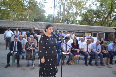 Mingəçevir şəhər İcra Hakimiyyətinin başçısı İlham İsmayılovun vətəndaşlarla növbəti səyyar görüşü sentyabrın 3-də keçirilib.