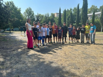 “Konstitusiya və Suverenlik ili” elan olunması ilə əlaqədar olaraq Mənzil Təsərrüfatı və Abadlaşdırma idarəsi 1 və 2 saylı MİS-lər arasında futbol yarışı oyunu təşkil olunmuşdur.