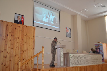 Mingəçevirdə təhsil işçilərinin Ümummilli lider Heydər Əliyevin anadan olmasının 102-ci ildönümü ilə əlaqədar “Heydər Əliyev və Qərbi Azərbaycan”mövzusunda elmi konfransı keçirilib.