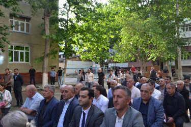 Mingəçevir şəhər İcra Hakimiyyətinin başçısı İlham İsmayılovun vətəndaşlarla növbəti səyyar görüşü may ayının 25-də keçirilib