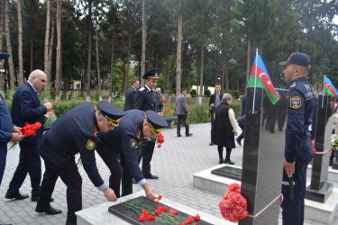 ANIM GÜNÜ mingəçevirlilər şəhidlərin məzarlarını ziyarət etdilər