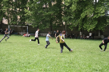 Mingəçevir Turizm Kollecində “2025-ci ilin Konstitusiya və Suverenlik ili” elan edilməsi ilə bağlı tədbirlər planı çərçivəsində futbol və voleybol idman növləri üzrə yarışlar keçirilib.